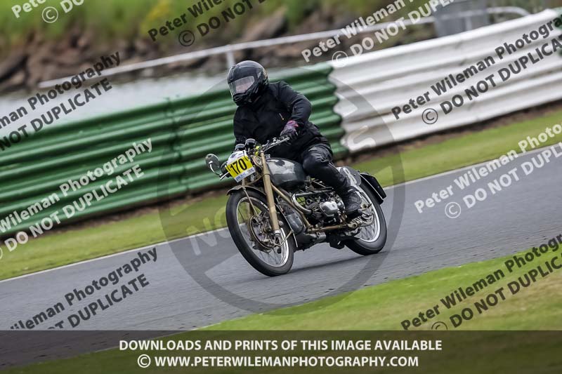 Vintage motorcycle club;eventdigitalimages;mallory park;mallory park trackday photographs;no limits trackdays;peter wileman photography;trackday digital images;trackday photos;vmcc festival 1000 bikes photographs